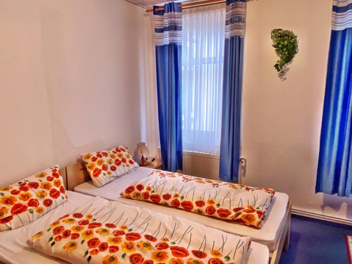 Maccaroni Restaurants & Hotels ไมนิงเงิน ภายนอก รูปภาพ